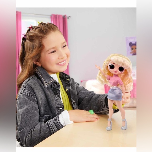 NIB - LOL Surprise OMG “Fly Gurl” Doll - Picture 2 of 10